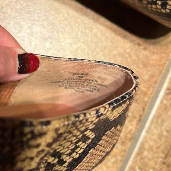 NWOT Leather Snakeskin Booties - Picture 10 of 10